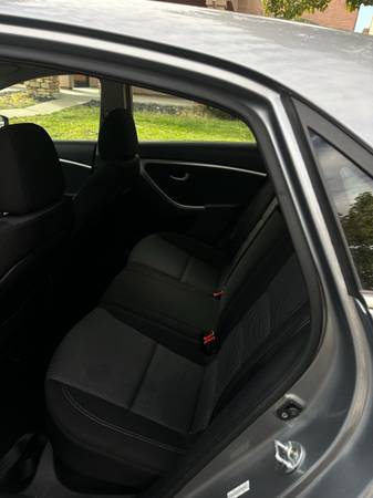 2015 Hyundai Elantra GT Base 4dr Hatchback Manual — photo 5