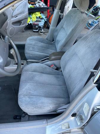2002 Chevrolet Prizm Base — photo 8