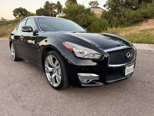 2015 Infiniti Q70 3.7 — photo 4