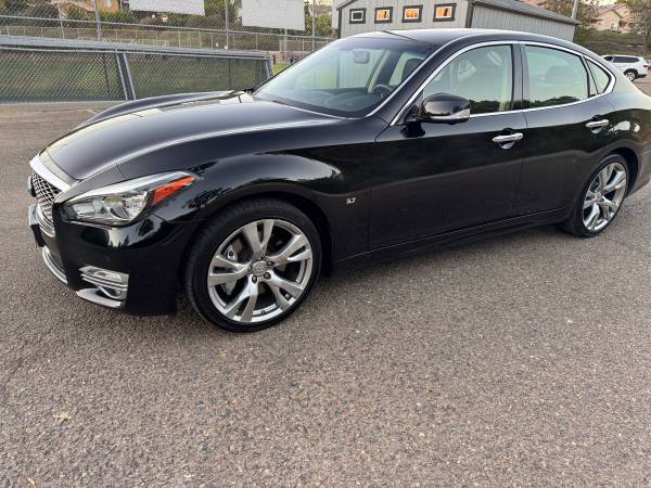2015 Infiniti Q70 3.7 — photo 3