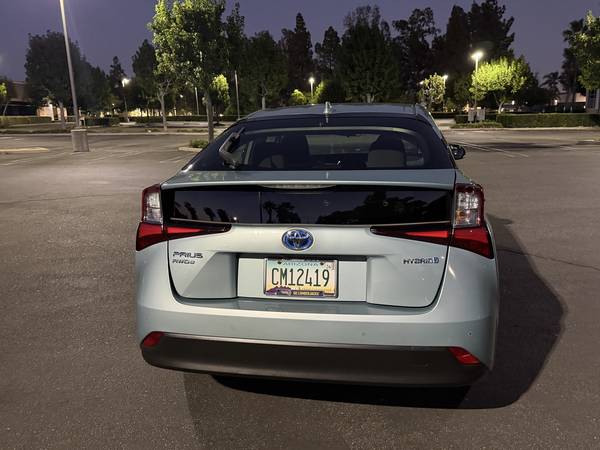 2019 Toyota Prius LE 5dr Front-wheel Drive Hatchback CVT — photo 5