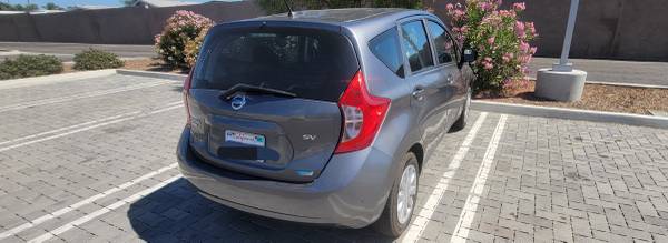 2016 Nissan Versa Note SL 4dr Hatchback CVT — photo 2