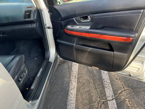 2004 Lexus RX 330 Base All-wheel Drive Automatic — photo 7