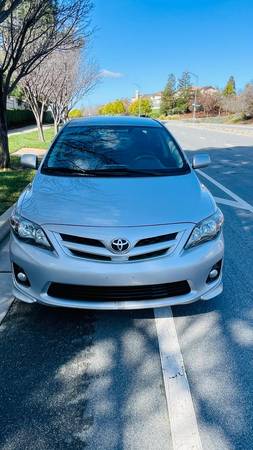 2011 Toyota Corolla S 4dr Sedan Manual — photo 9