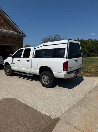 2004 Dodge RAM 2500 SLT 4x4 Quad Cab 140.5 in. WB Automatic — photo 3