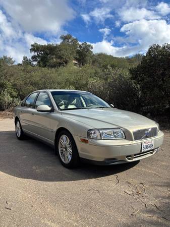 2002 Volvo S80 T6 4dr Sedan Automatic — photo 2