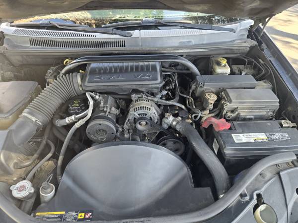 2005 Jeep Grand Cherokee Laredo 4dr 4x4 Automatic — photo 5