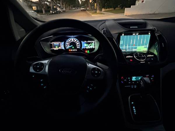 2016 Ford C-Max Energi SEL — photo 2