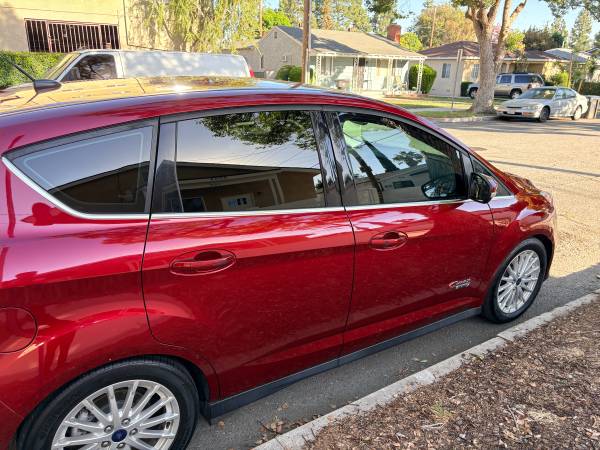 2016 Ford C-Max Energi SEL — photo 8