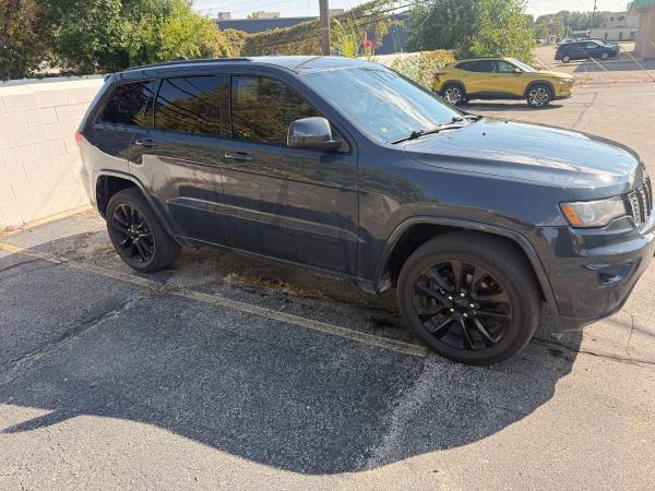 2017 Jeep Grand Cherokee SRT 4dr 4x4 Automatic — photo 1
