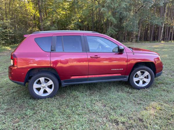 2014 Jeep Compass Sport 4dr 4x4 CVT — photo 2