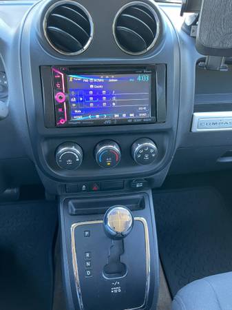 2014 Jeep Compass Sport 4dr 4x4 CVT — photo 8