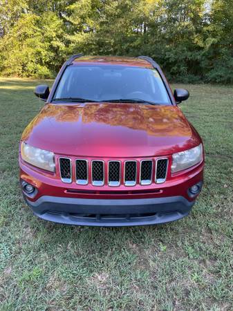 2014 Jeep Compass Sport 4dr 4x4 CVT — photo 4