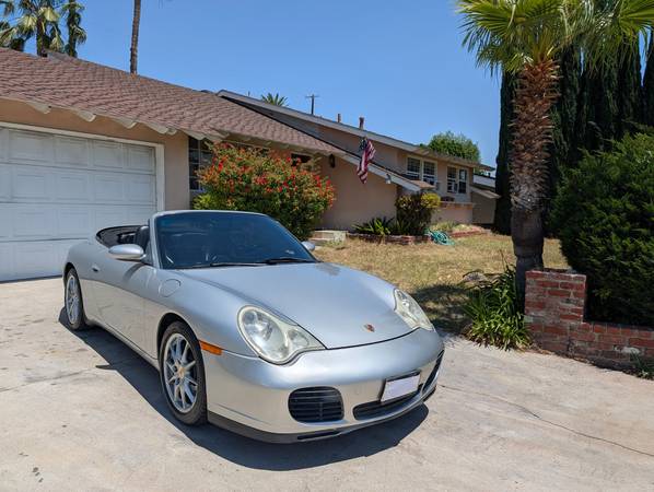 2002 Porsche 911 Carrera 4 — photo 3