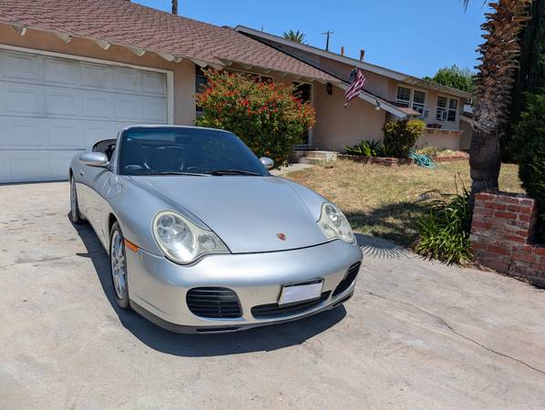 2002 Porsche 911 Carrera 4 — photo 9