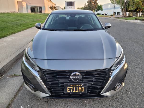 2023 Nissan Altima 2.5 SL 4dr All-Wheel Drive Sedan CVT — photo 2