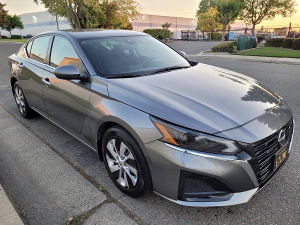 2023 Nissan Altima 2.5 SL 4dr All-Wheel Drive Sedan CVT — photo 3