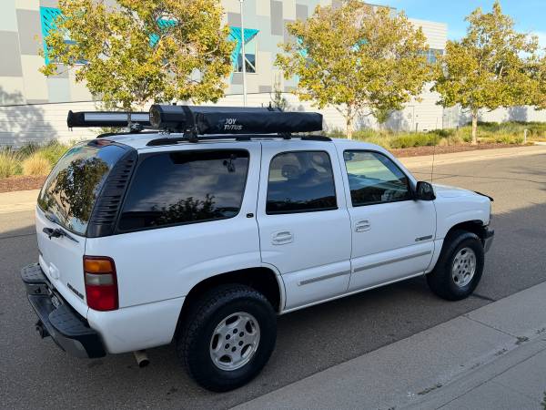 2004 Chevrolet Tahoe LT 4x2 Automatic — photo 2