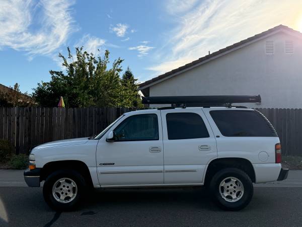 2004 Chevrolet Tahoe LT 4x2 Automatic — photo 1