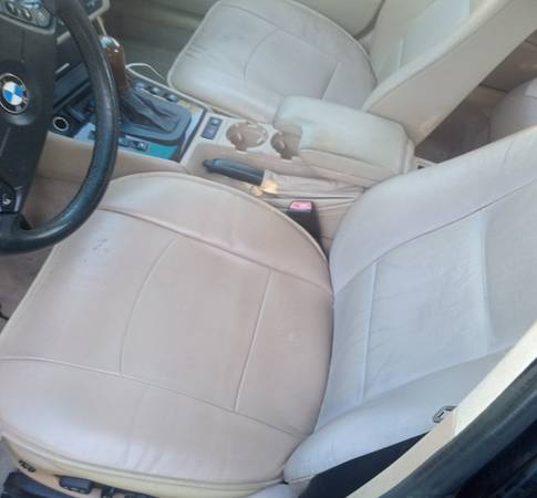 2001 BMW 330xi — photo 4