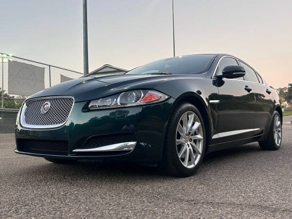2015 Jaguar XF 2.0T Premium — photo 1