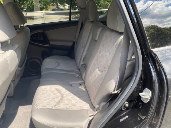 2012 Toyota Rav4 Base 4dr 4x4 Automatic — photo 6
