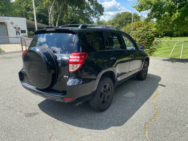 2012 Toyota Rav4 Base 4dr 4x4 Automatic — photo 4