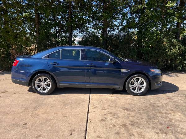 2016 Ford Taurus SEL 4dr All-wheel Drive Sedan Automatic — photo 6