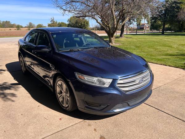 2016 Ford Taurus SEL 4dr All-wheel Drive Sedan Automatic — photo 3
