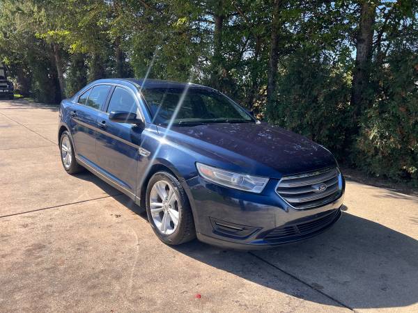 2016 Ford Taurus SEL 4dr All-wheel Drive Sedan Automatic — photo 1