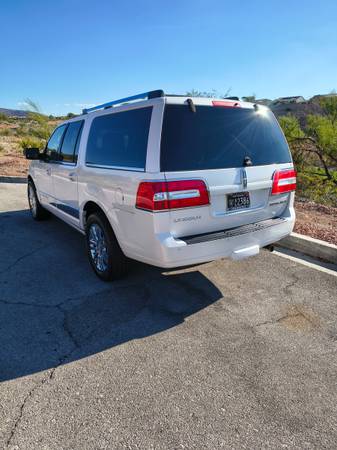 2009 Lincoln Navigator L Base 4dr 4x2 Automatic — photo 3