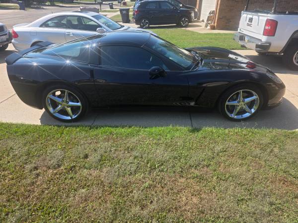 2013 Chevrolet Corvette Base — photo 2