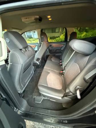 2015 Chevrolet Traverse LS All-wheel Drive Automatic — photo 11