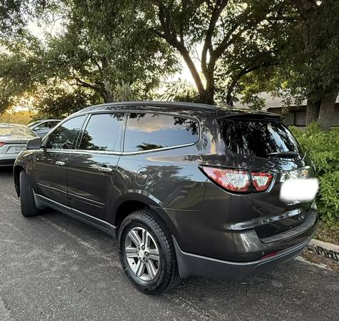 2015 Chevrolet Traverse LS All-wheel Drive Automatic — photo 3