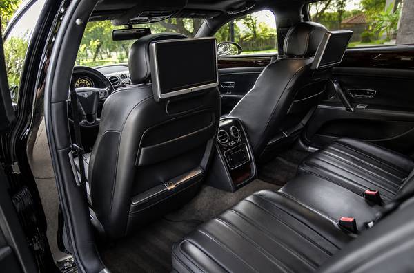 2015 Bentley Flying Spur V8 4dr Sedan Automatic — photo 11