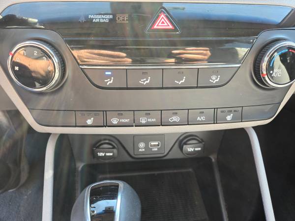 2017 Hyundai Tucson SE — photo 11