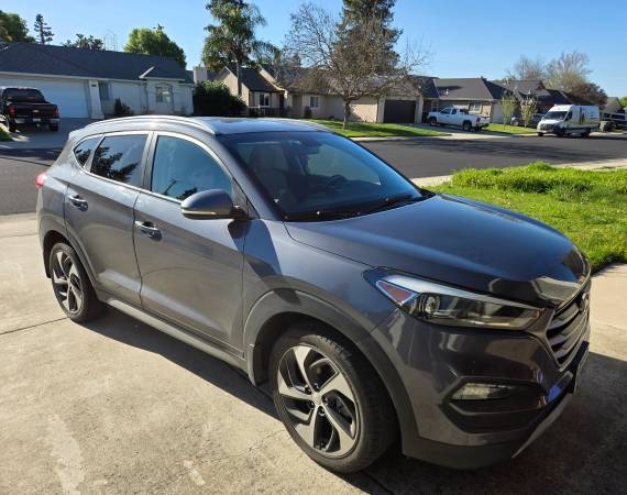 2017 Hyundai Tucson SE — photo 4