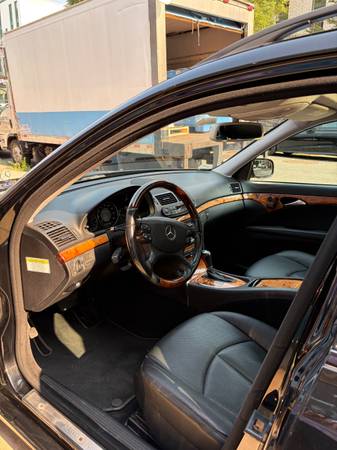 2007 Mercedes-Benz E-Class Base E 320 BLUETEC — photo 4