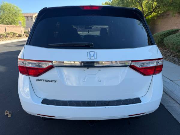 2012 Honda Odyssey EX — photo 5