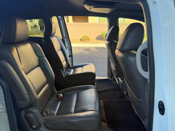 2012 Honda Odyssey EX — photo 10