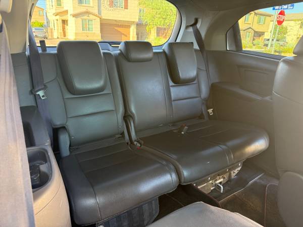 2012 Honda Odyssey EX — photo 9