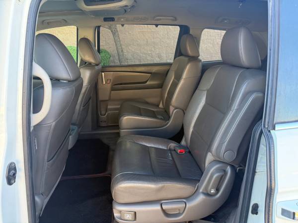 2012 Honda Odyssey EX — photo 11