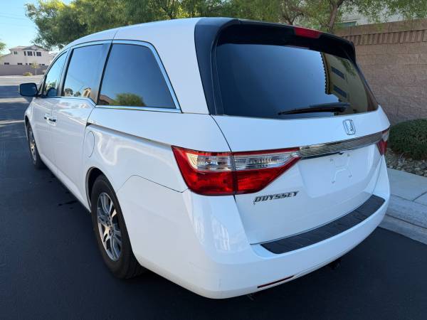 2012 Honda Odyssey EX — photo 6