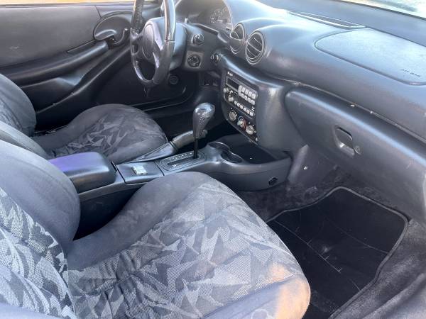 2003 Pontiac Sunfire Base 2dr Coupe Manual — photo 4