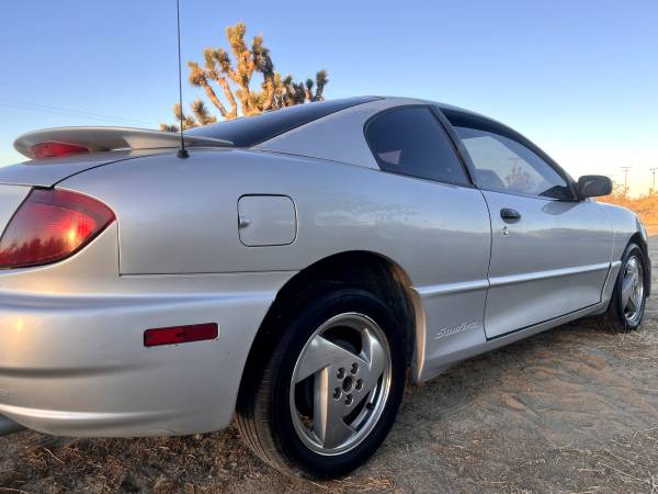 2003 Pontiac Sunfire Base 2dr Coupe Manual — photo 3