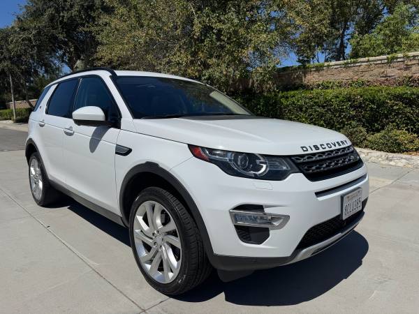 2017 Land Rover Discovery Sport SE — photo 3