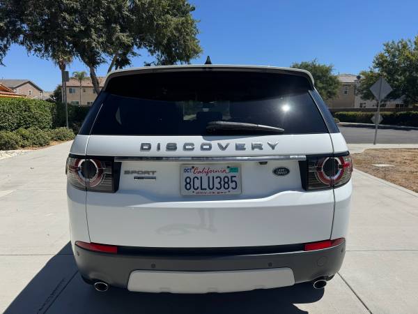 2017 Land Rover Discovery Sport SE — photo 12