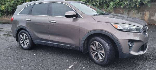 2019 KIA Sorento 3.3L S 4dr All-wheel Drive Automatic — photo 2