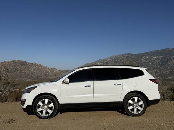 2017 Chevrolet Traverse Premier Front-wheel Drive Automatic — photo 4