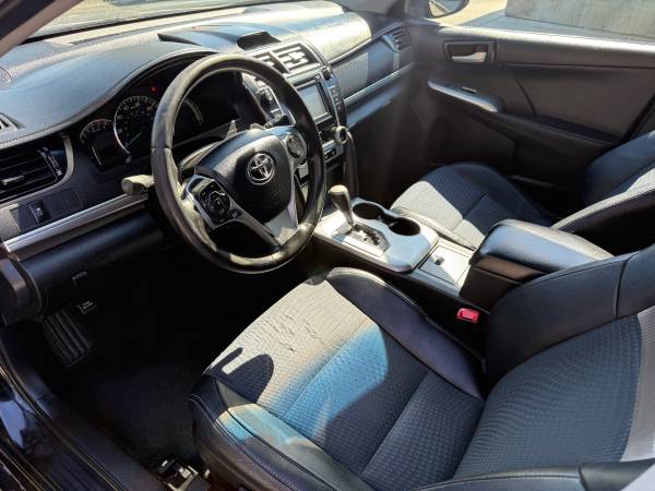 2013 Toyota Camry SE 4dr Sedan Automatic — photo 6
